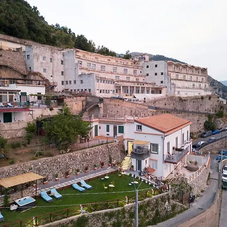 Dimora La Fenice Ambra Apartamento